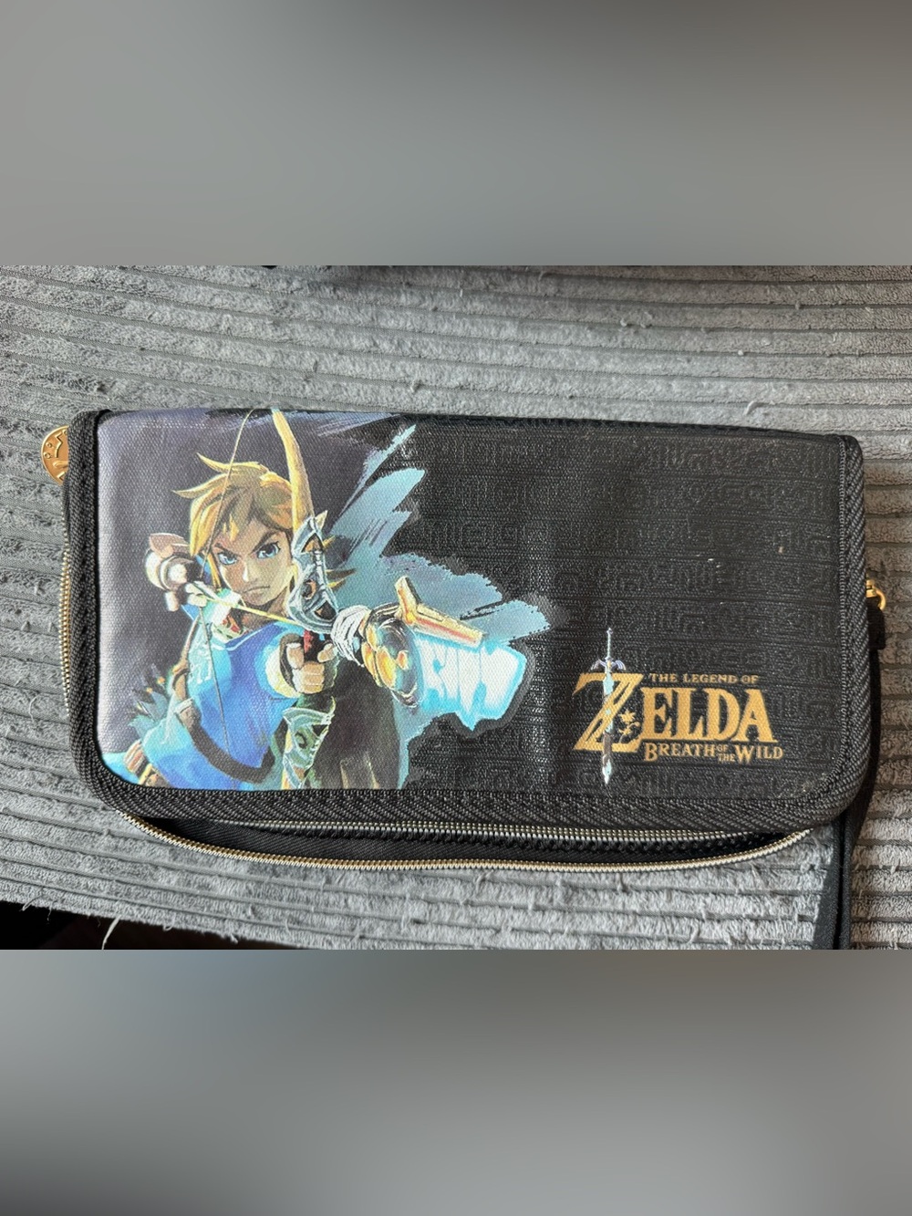 Nintendo Switch Zelda: Breath of the Wild Travel Pouch & Organizer